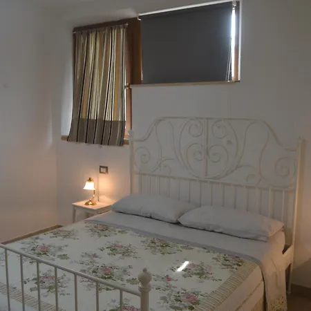 Il Piccolo Carro Apartments Monterubbiano